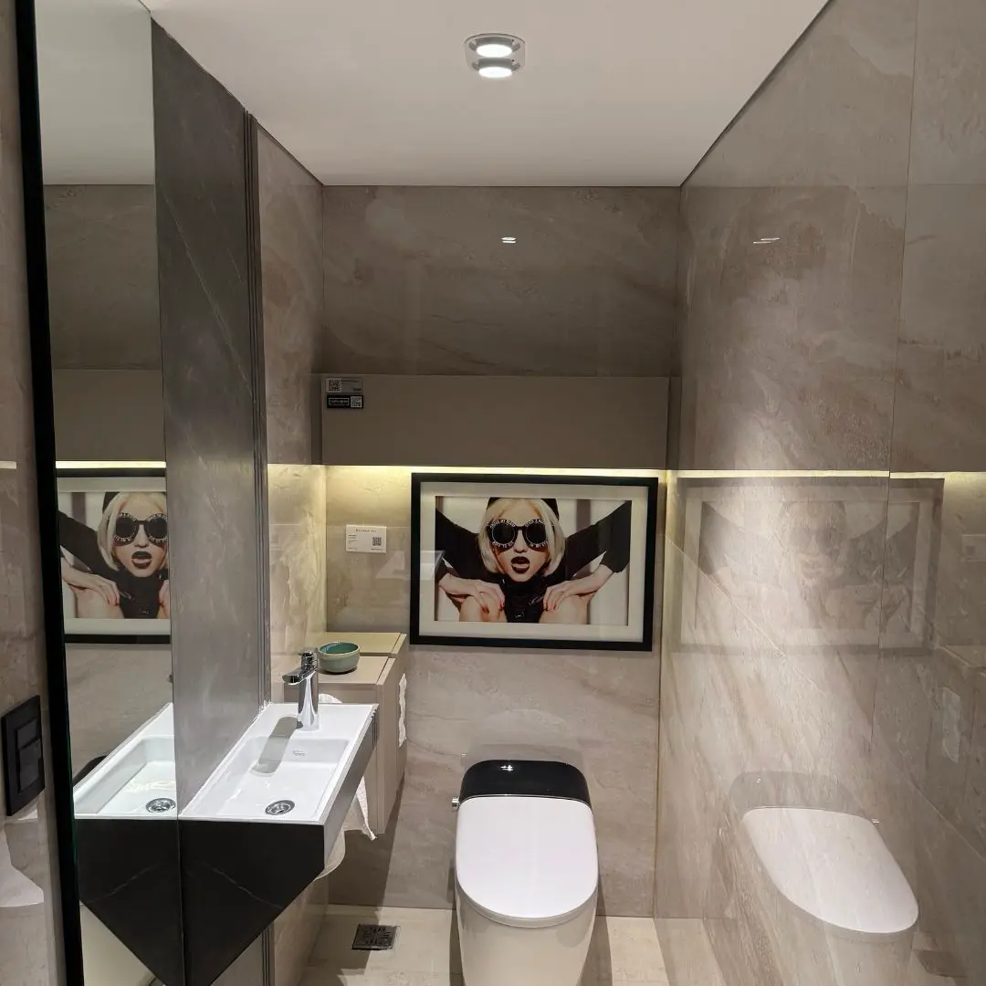 204toilette